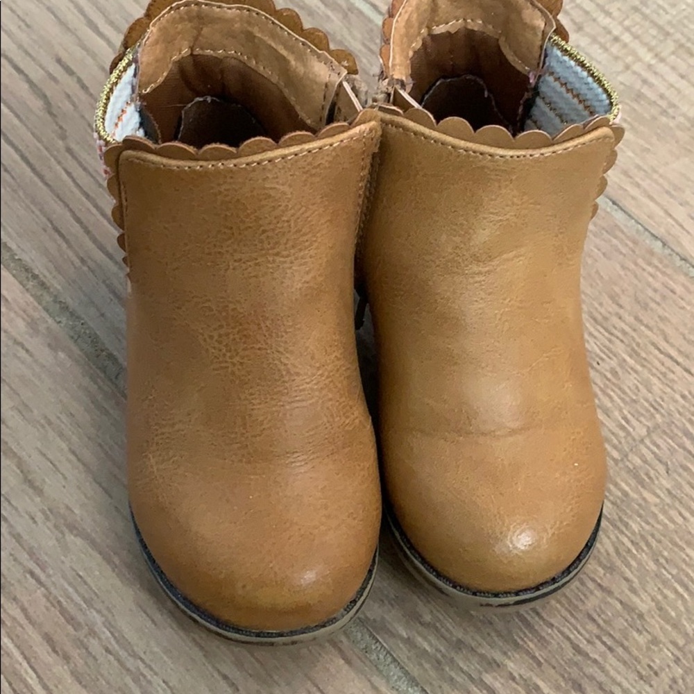 Cat & Jack little girl’s ankle boots